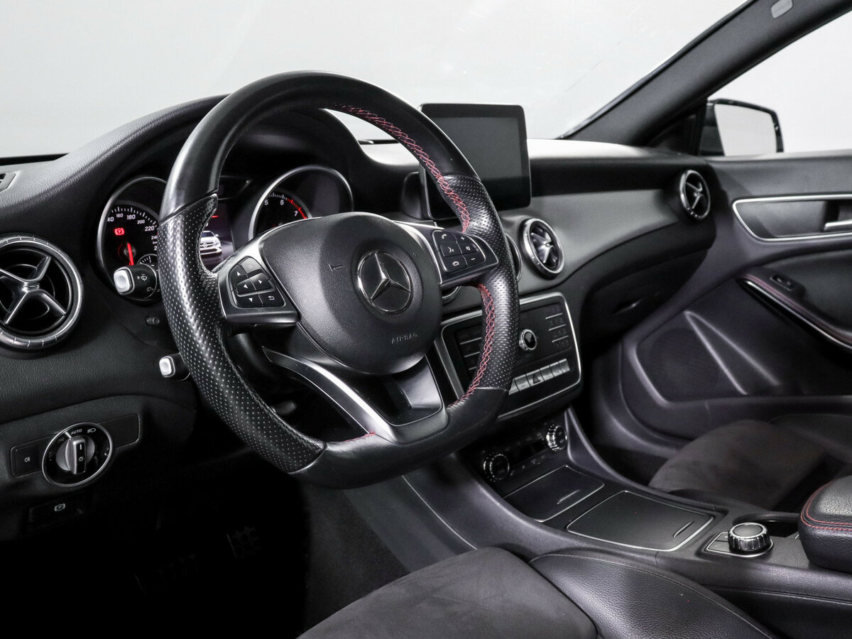 Купить Mercedes-Benz CLA 200 I (C117, X117) Рестайлинг, 2016, 86 697 км, фото №11