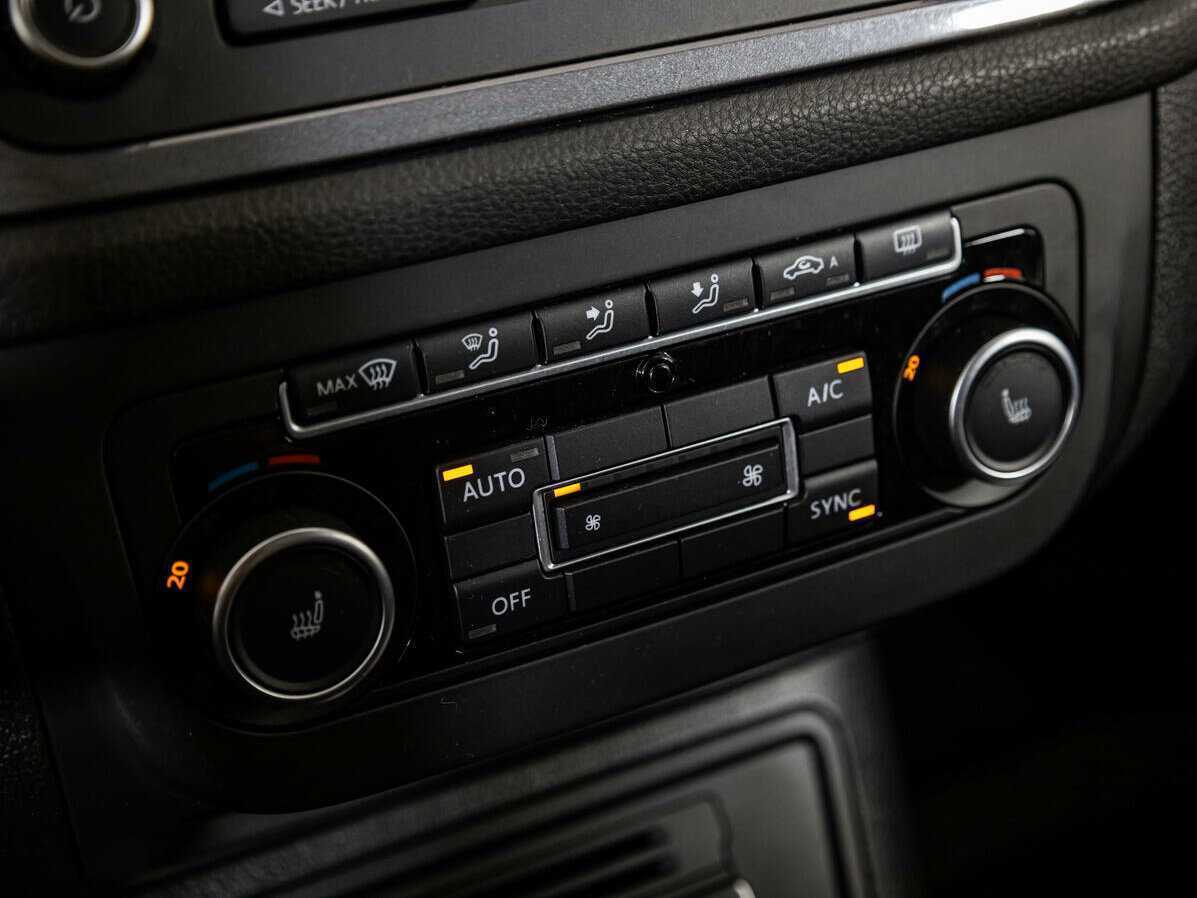 Купить Volkswagen Tiguan, 2012, 88 630 км, фото №14