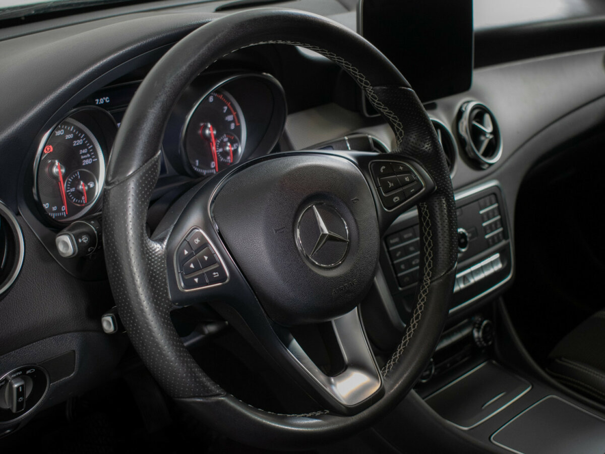 Купить Mercedes-Benz GLA 200 I (X156) Рестайлинг, 2018, 81 142 км, фото №13