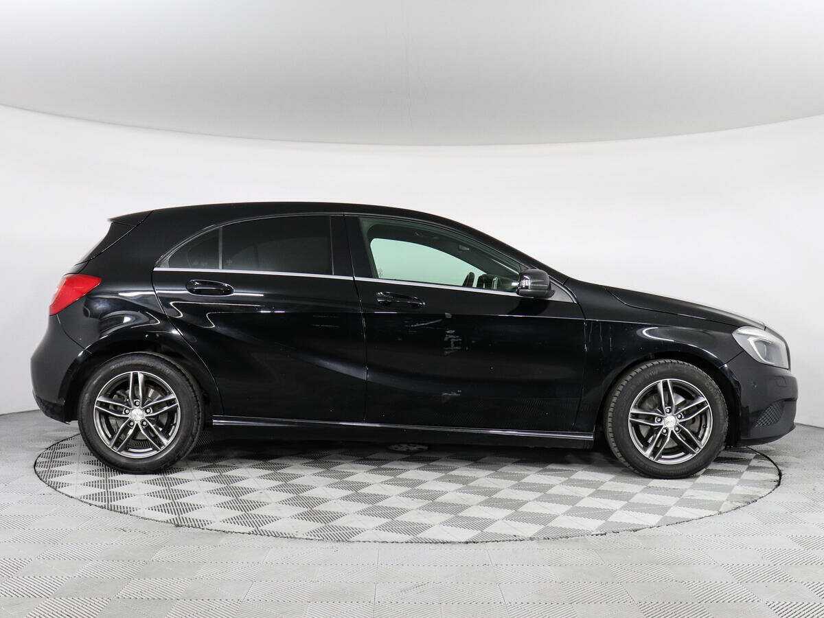 Купить Mercedes-Benz A-Класс 180, 2013, 150 434 км, фото №4