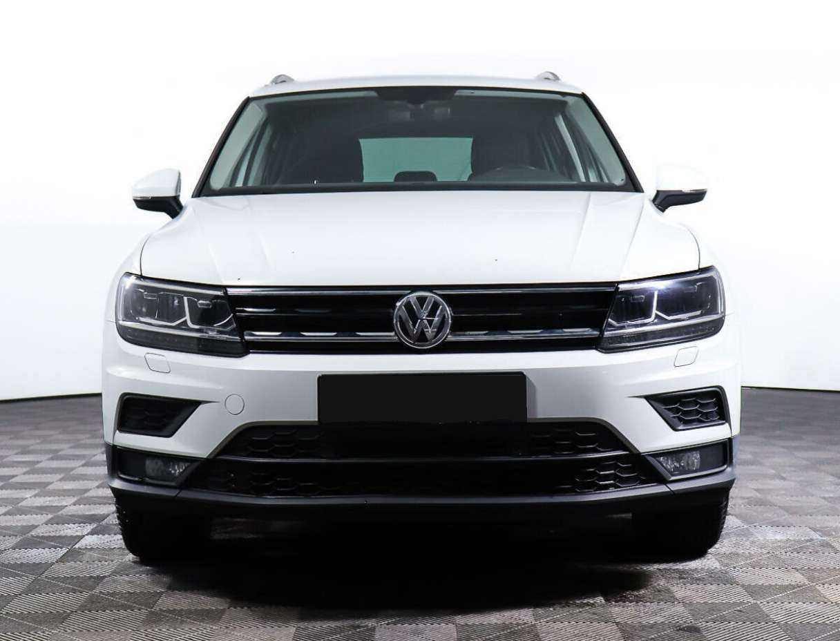 Купить Volkswagen Tiguan, 2018, 75 680 км, фото №2