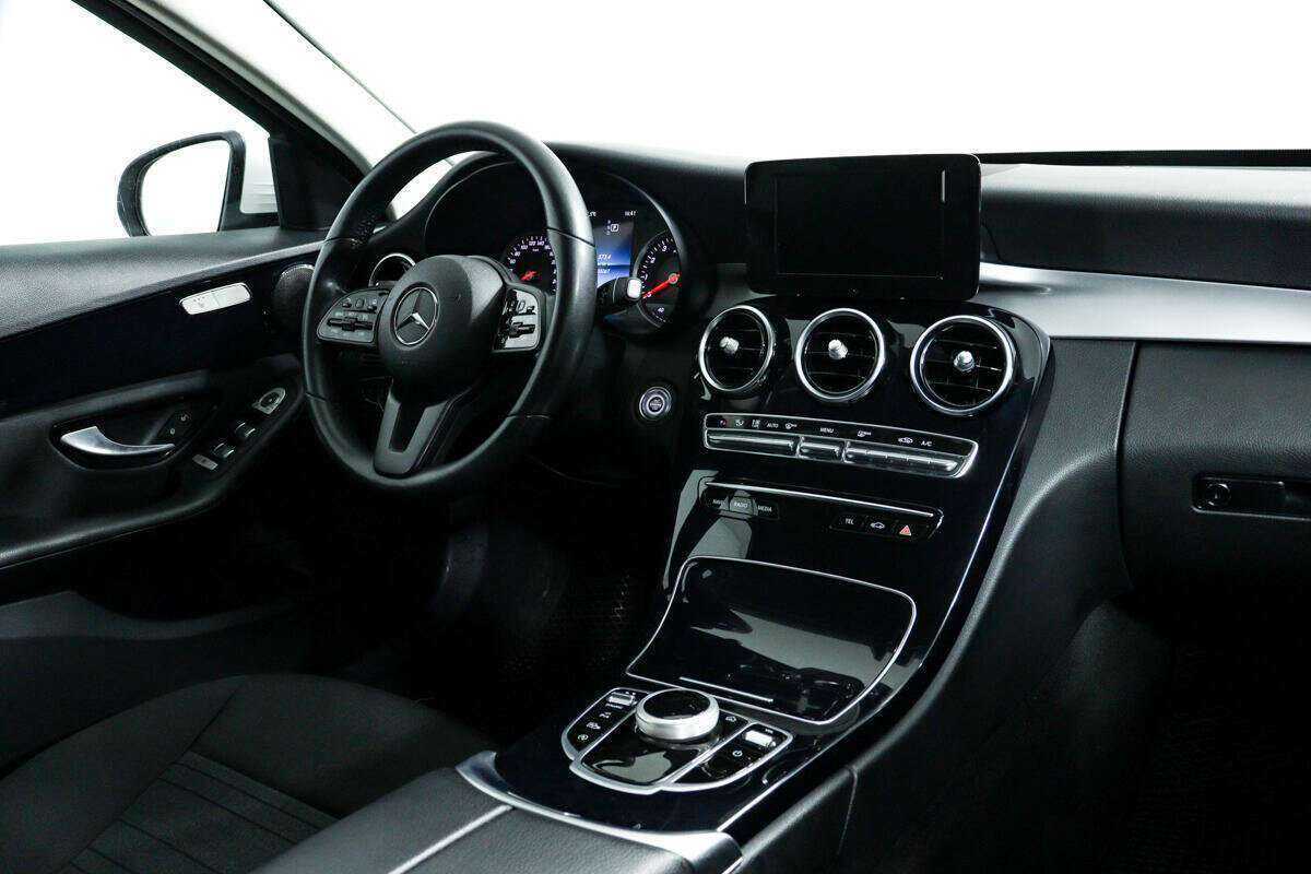 Купить Mercedes-Benz C-Класс 180, 2018, 54 975 км, фото №9