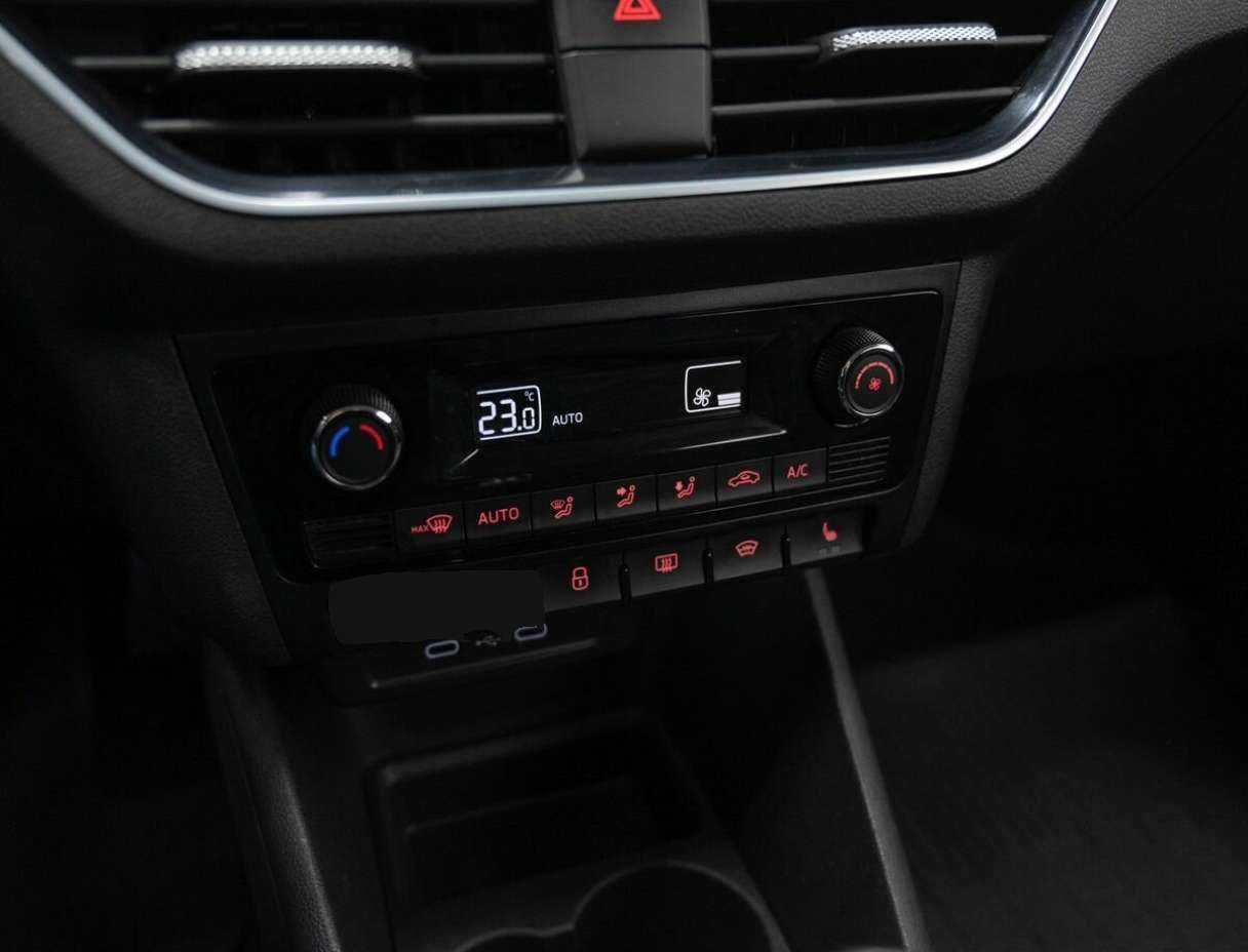 Купить Volkswagen Polo, 2020, 104 243 км, фото №18