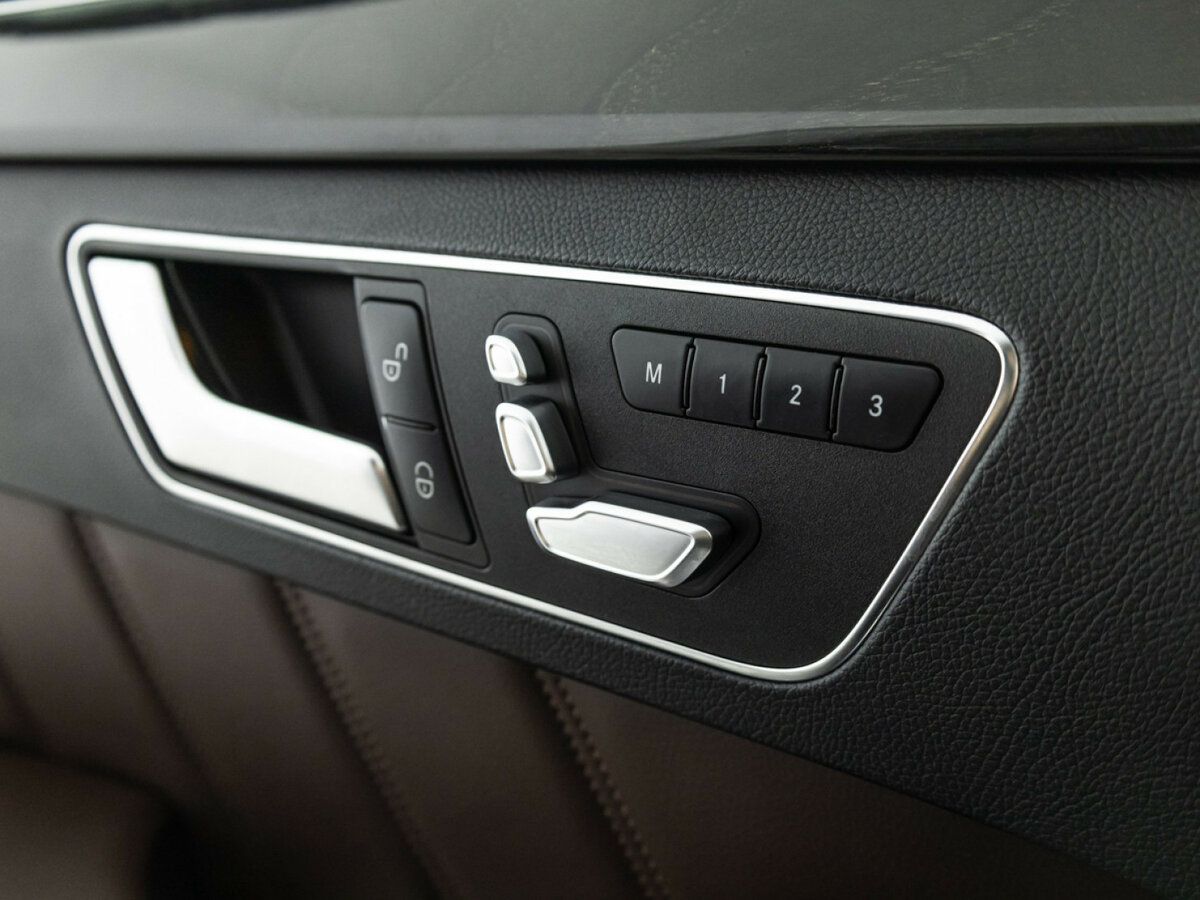 Купить Mercedes-Benz E-Класс 300 IV (W212, S212, C207) Рестайлинг, 2013, 135 320 км, фото №15
