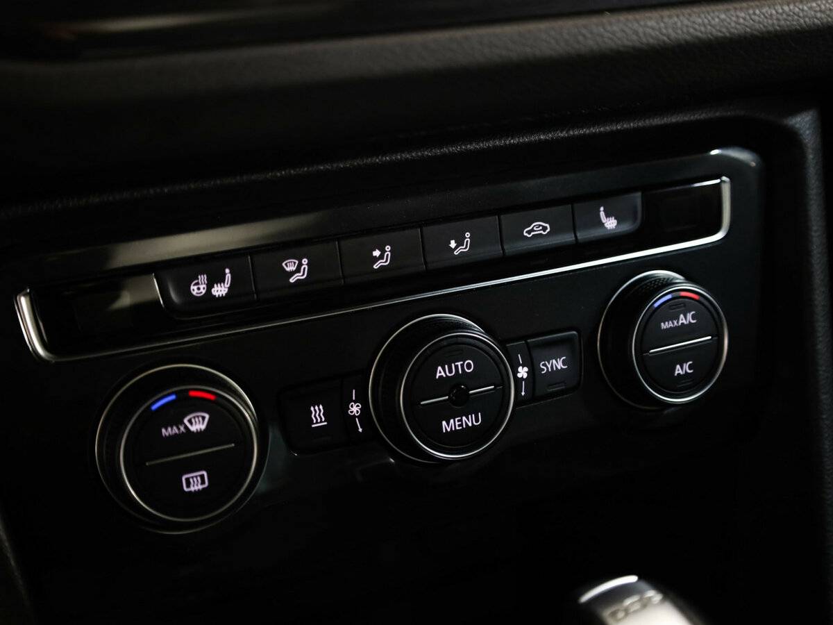Купить Volkswagen Tiguan II, 2019, 132 652 км, фото №16