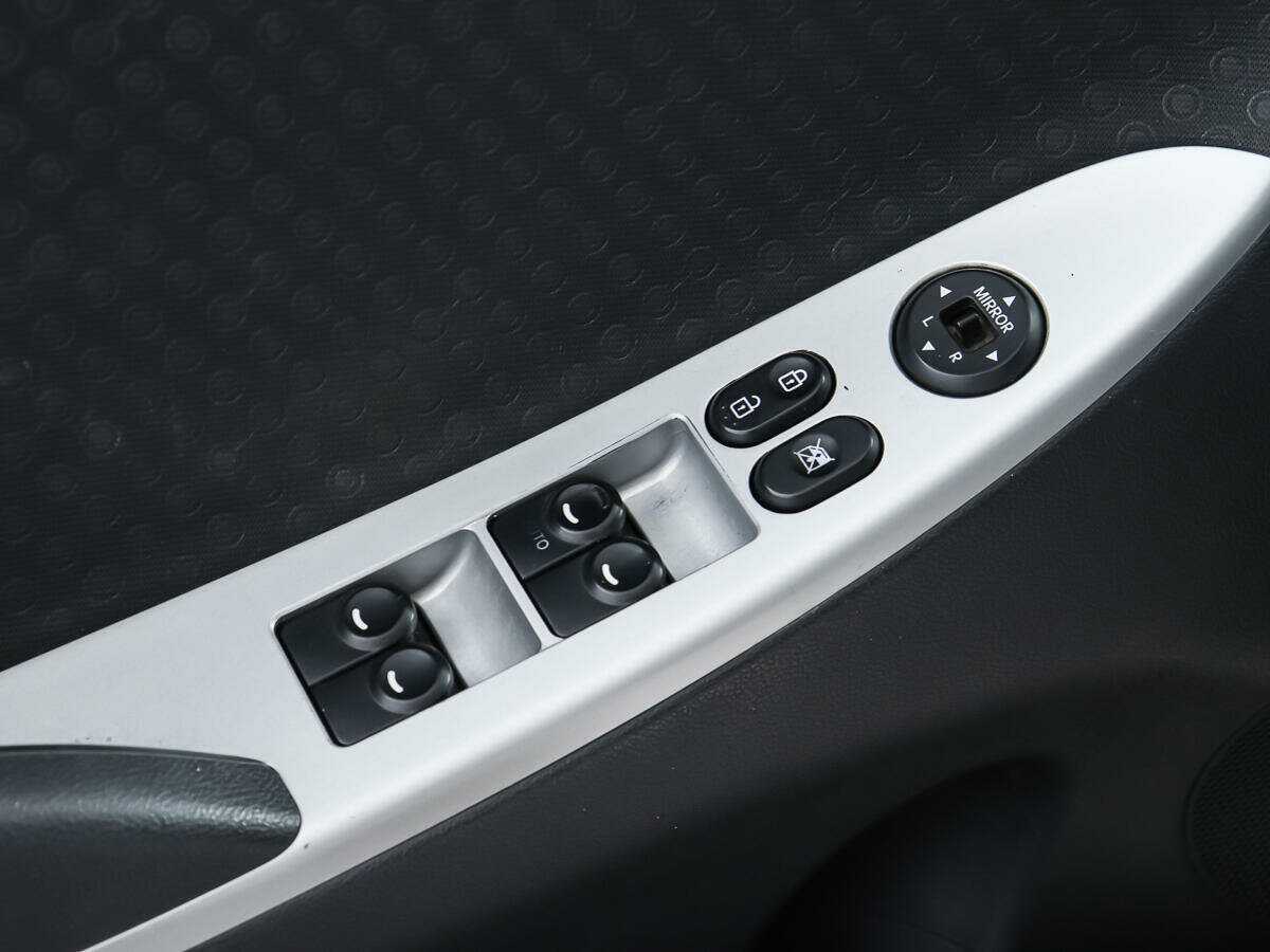 Купить Hyundai Solaris, 2012, 178 384 км, фото №15