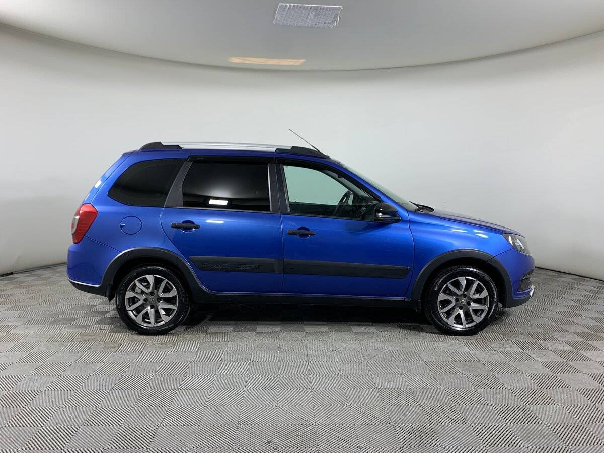 Купить Lada (ВАЗ) Granta Cross, 2020, 92 299 км, фото №4