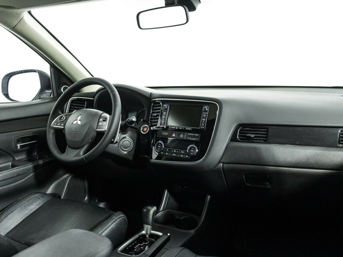 Купить Mitsubishi Outlander III Рестайлинг, 2014, 175 868 км, фото №9