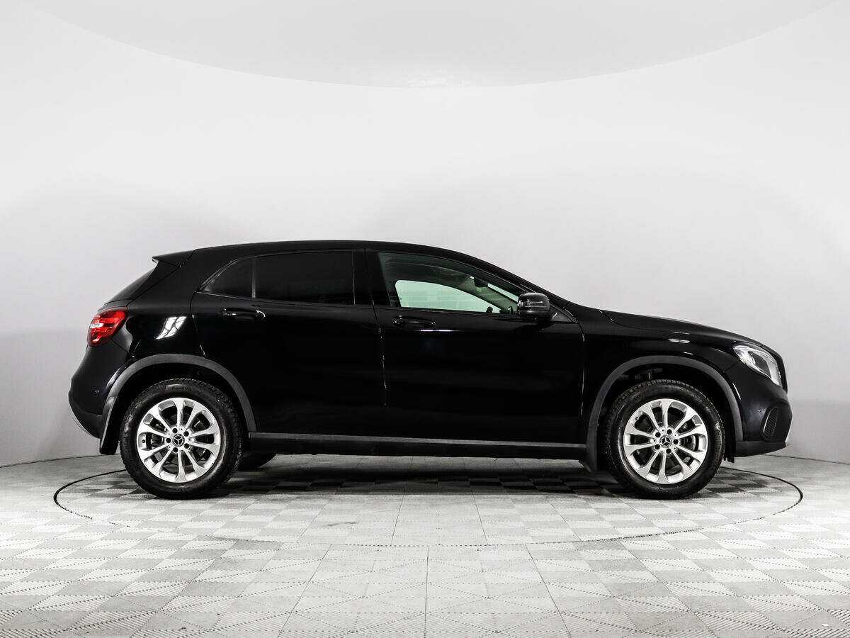 Купить Mercedes-Benz GLA 250, 2017, 49 680 км, фото №4