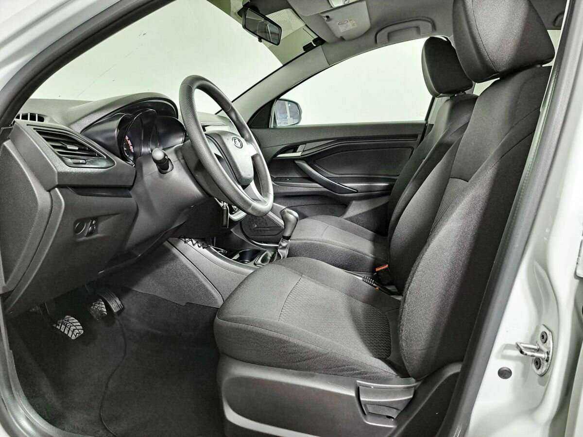 Купить Lada (ВАЗ) Vesta SW, 2019, 68 000 км, фото №12