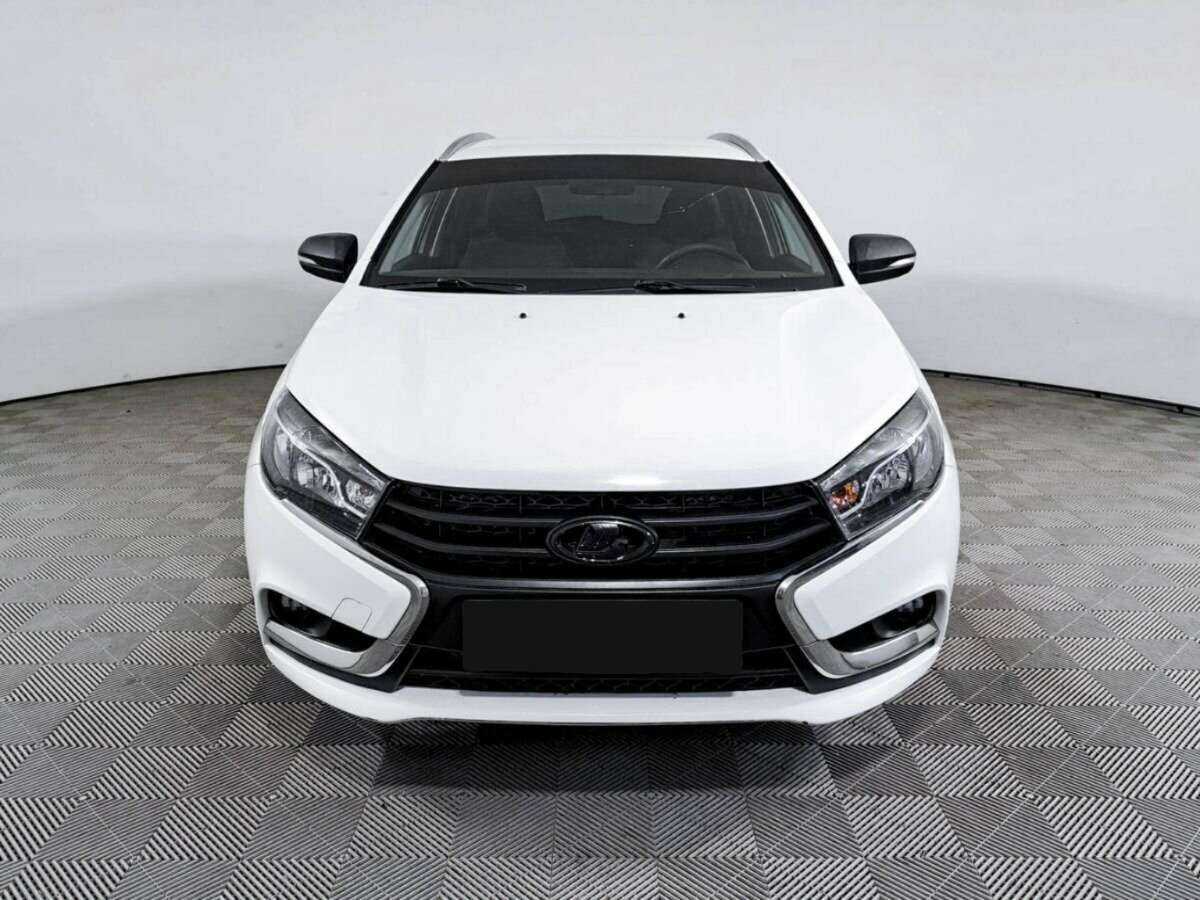 Купить Lada (ВАЗ) Vesta SW, 2019, 68 000 км, фото №2