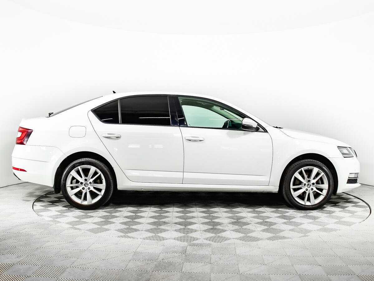 Купить Skoda Octavia, 2017, 96 200 км, фото №4