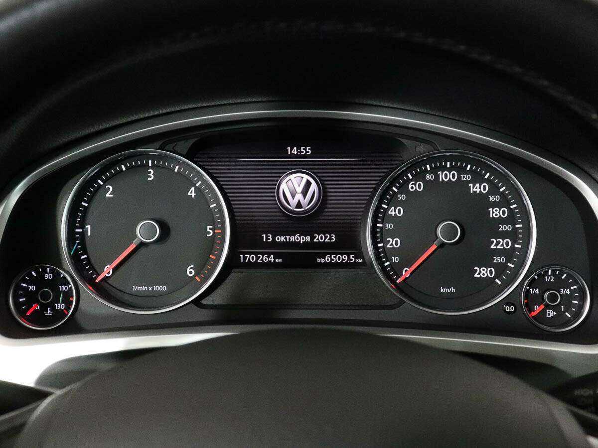Купить Volkswagen Touareg, 2016, 170 300 км, фото №8