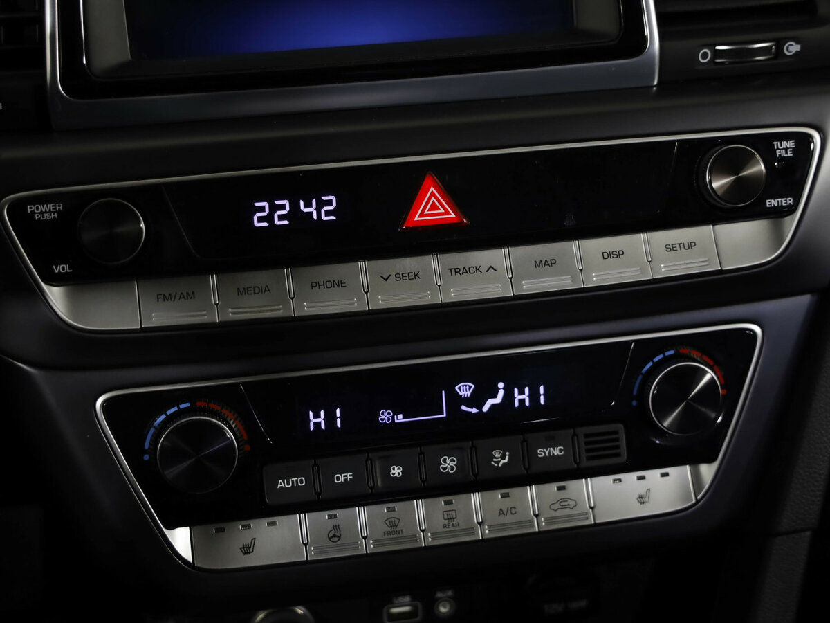 Купить Hyundai Sonata VII (LF) Рестайлинг, 2019, 123 932 км, фото №17
