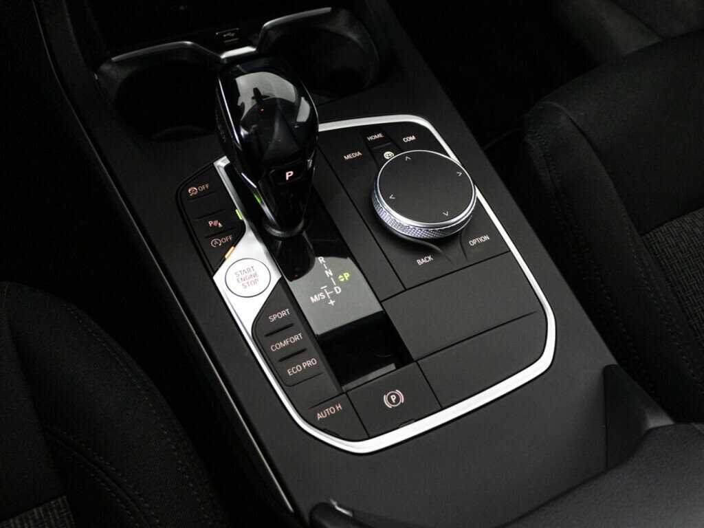 Купить BMW 1 серии 120d xDrive, 2019, 140 424 км, фото №15