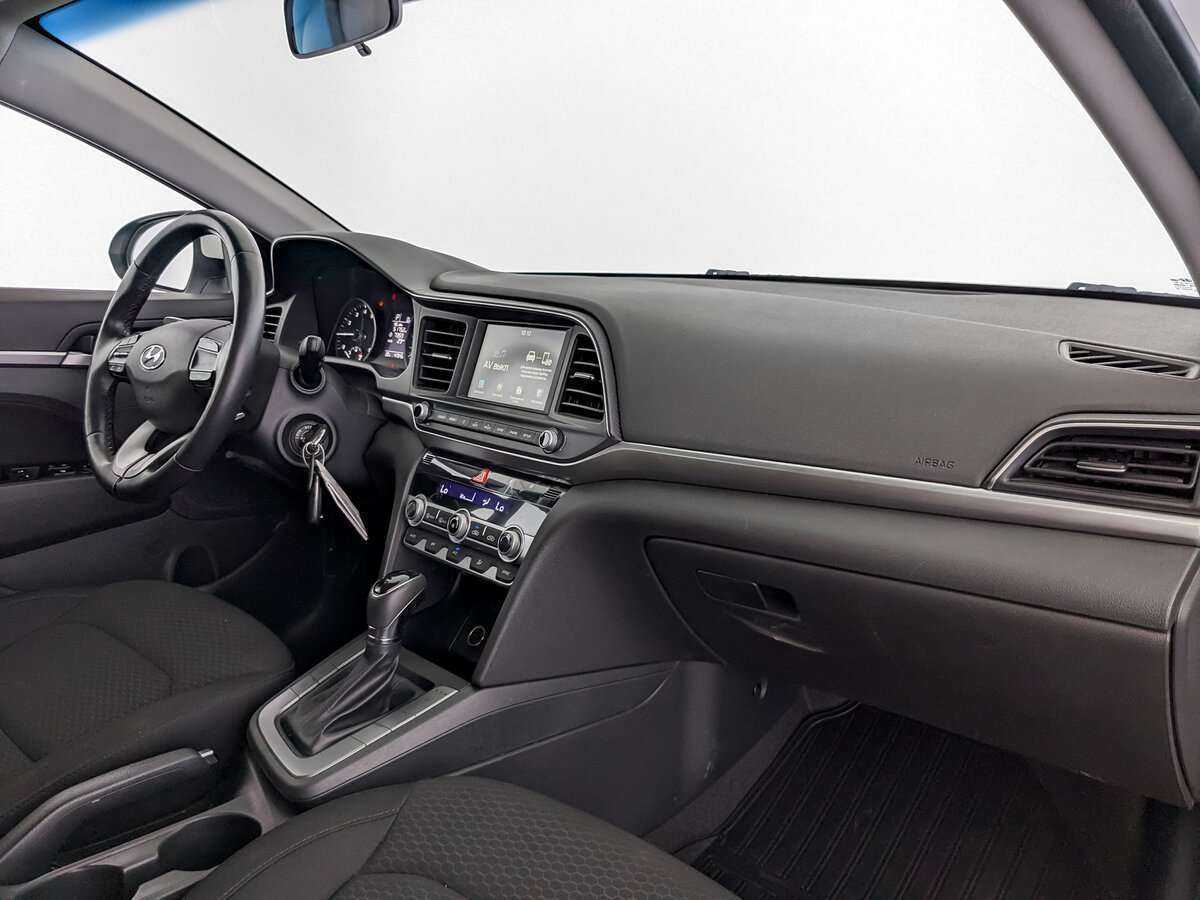Купить Hyundai Elantra, 2020, 71 482 км, фото №9
