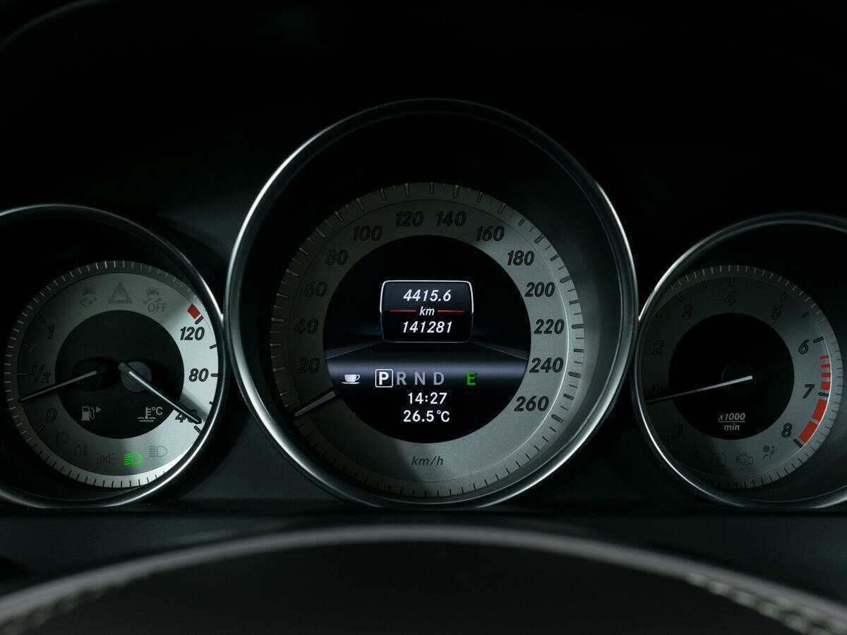 Купить Mercedes-Benz C-Класс 180, 2012, 141 000 км, фото №12