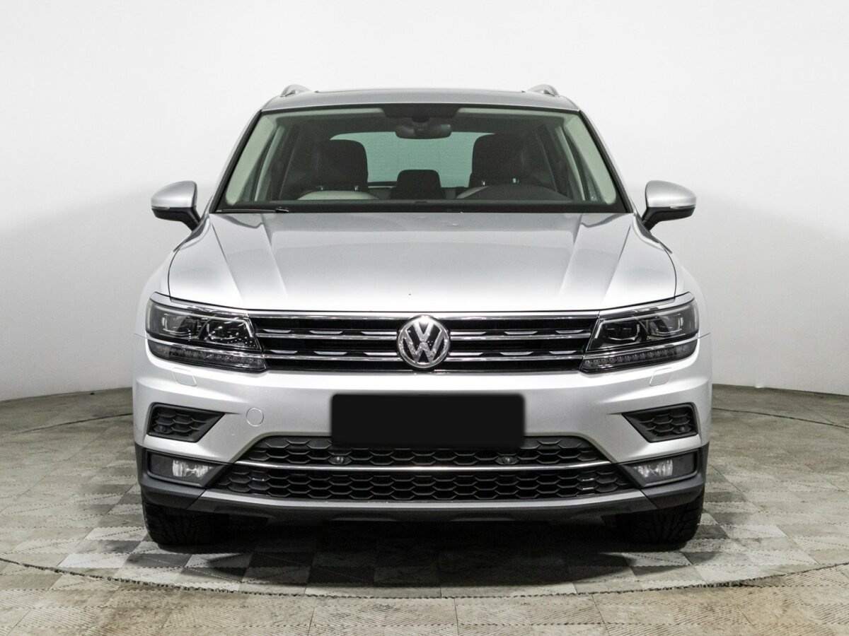 Купить Volkswagen Tiguan, 2018, 136 888 км, фото №2