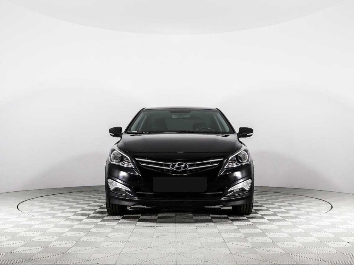 Купить Hyundai Solaris, 2015, 125 082 км, фото №2
