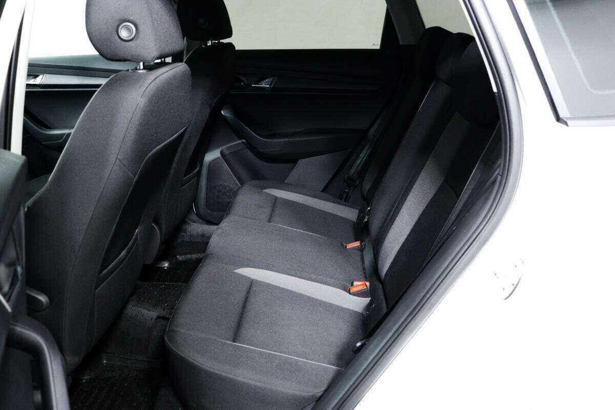 Купить Skoda Karoq, 2020, 69 200 км, фото №12