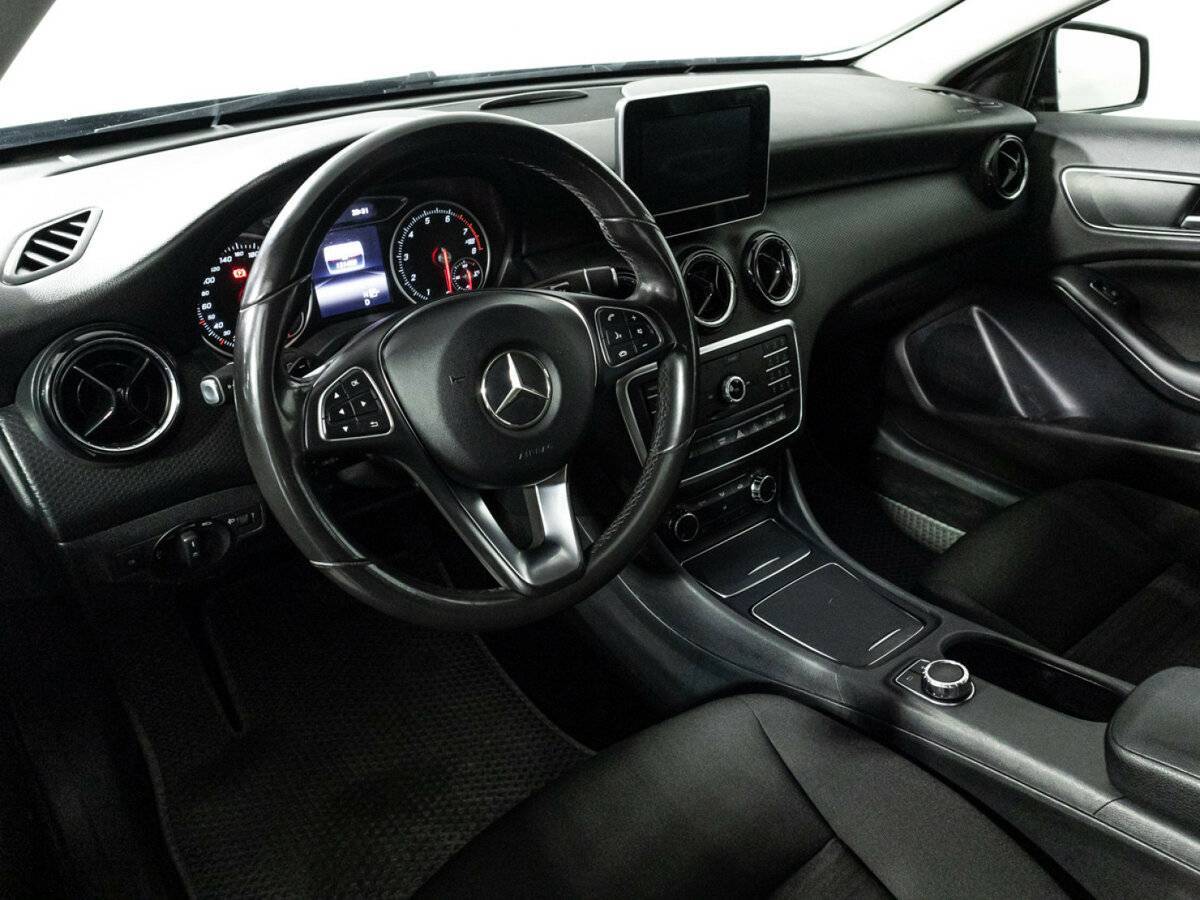 Купить Mercedes-Benz A-Класс 180, 2017, 131 486 км, фото №11