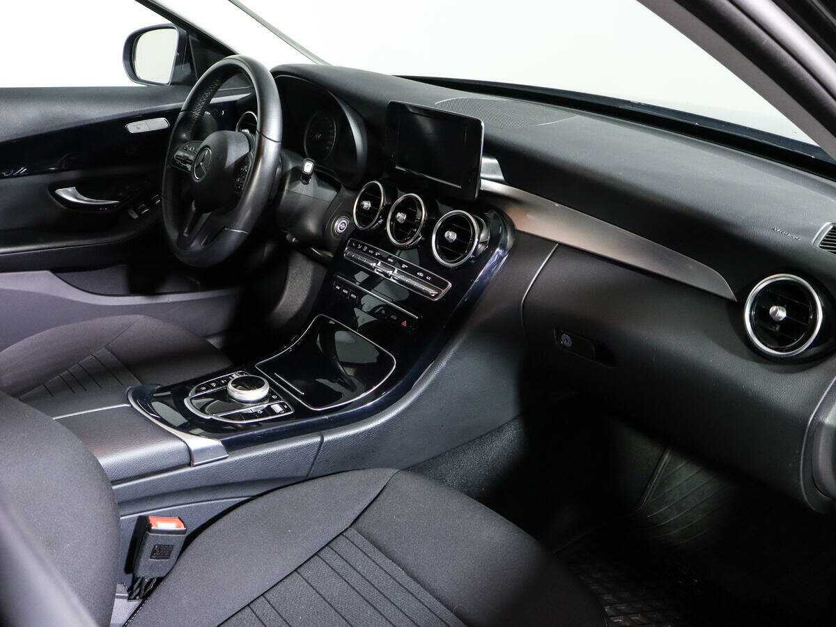 Купить Mercedes-Benz C-Класс 180, 2018, 59 000 км, фото №6