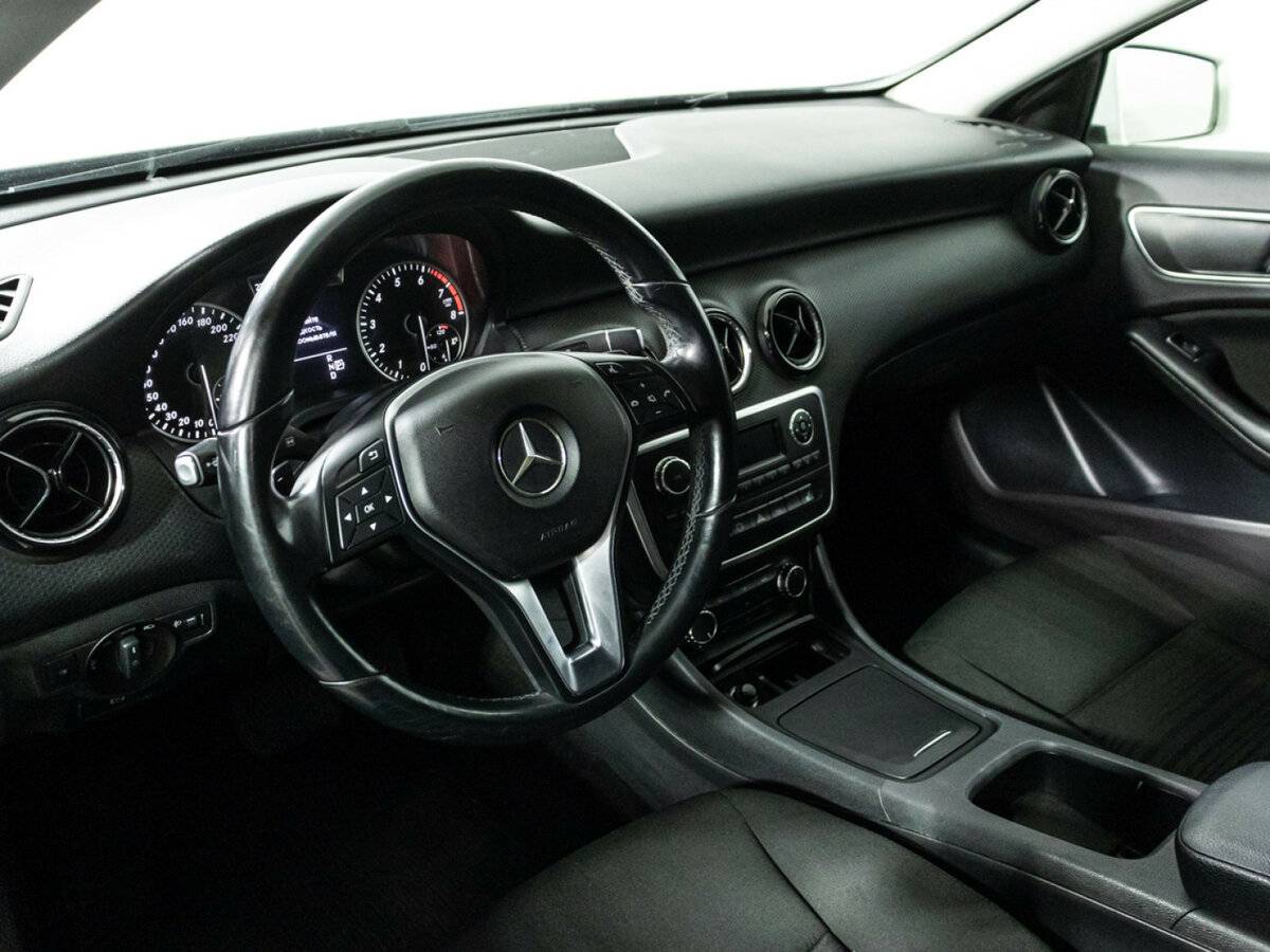 Купить Mercedes-Benz A-Класс 180 III (W176), 2013, 208 692 км, фото №11