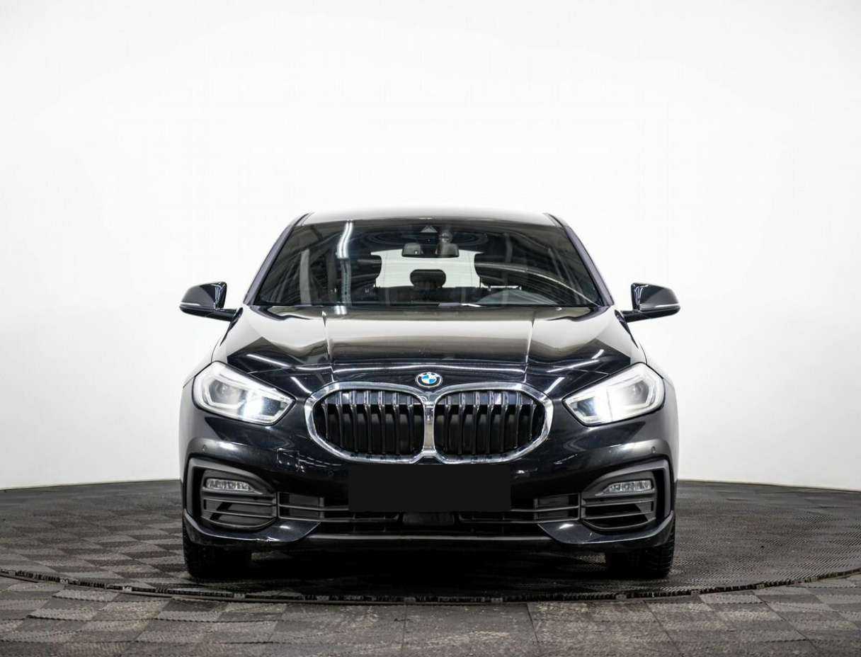 Купить BMW 1 серии 118i, 2019, 158 610 км, фото №2