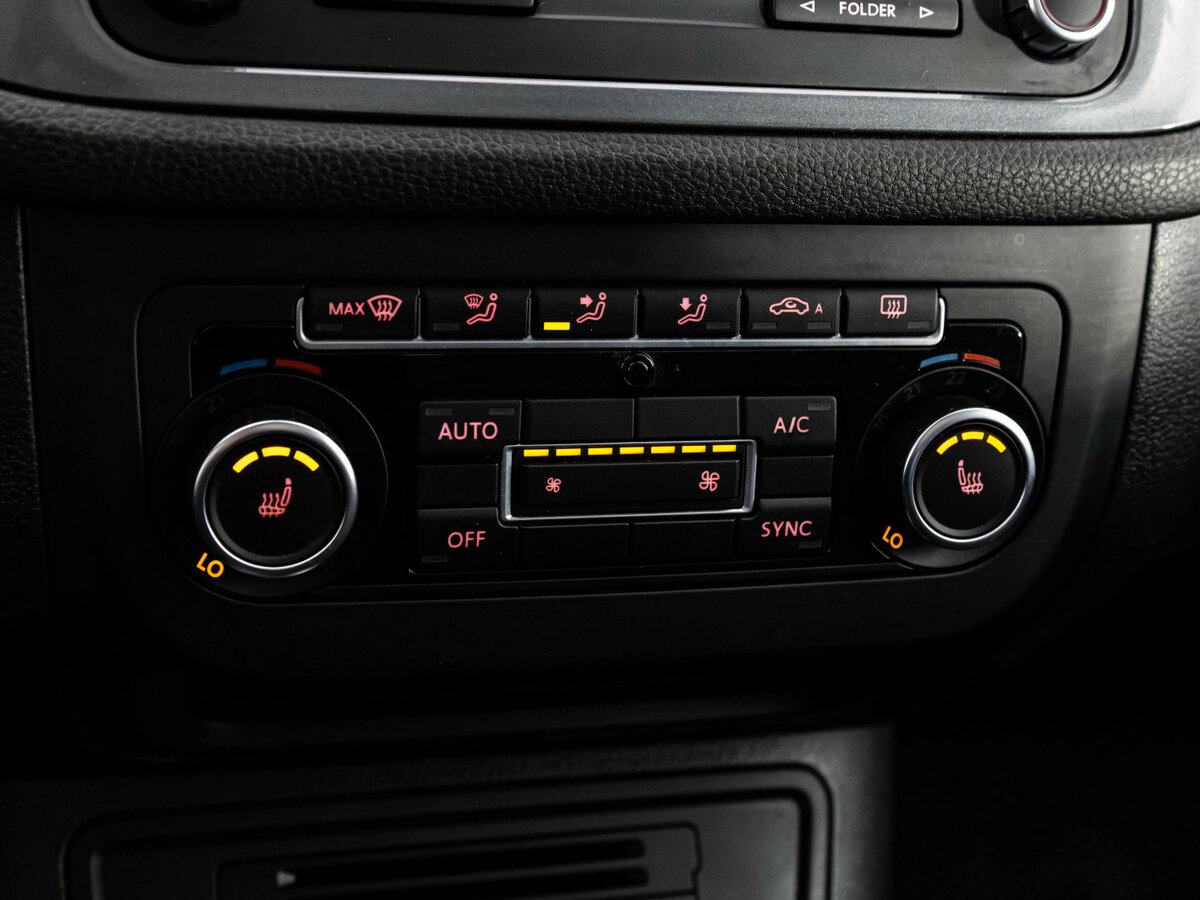 Купить Volkswagen Tiguan I Рестайлинг, 2014, 113 675 км, фото №17