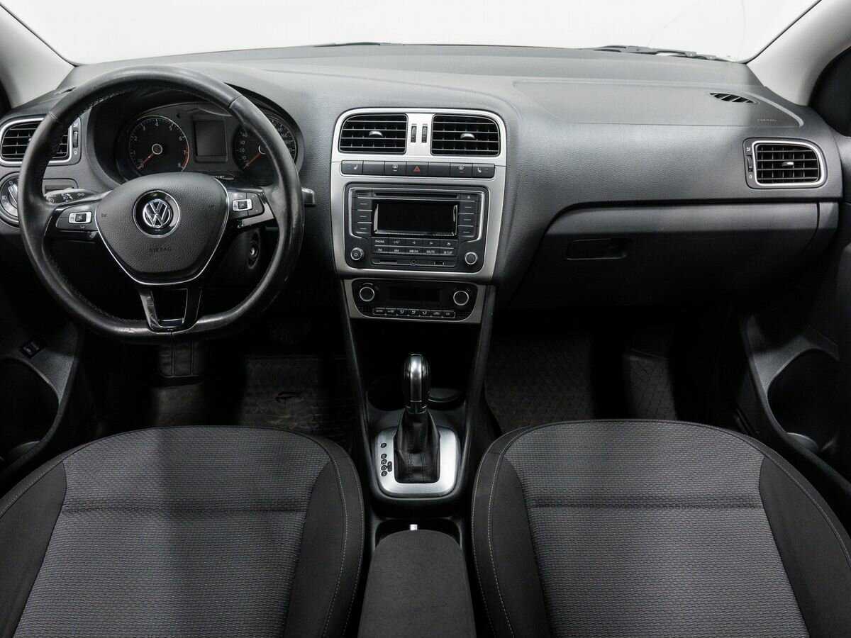 Купить Volkswagen Polo, 2017, 93 000 км, фото №8
