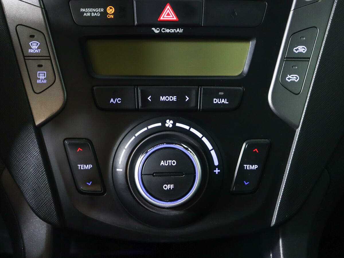 Купить Hyundai Santa Fe, 2012, 166 917 км, фото №14