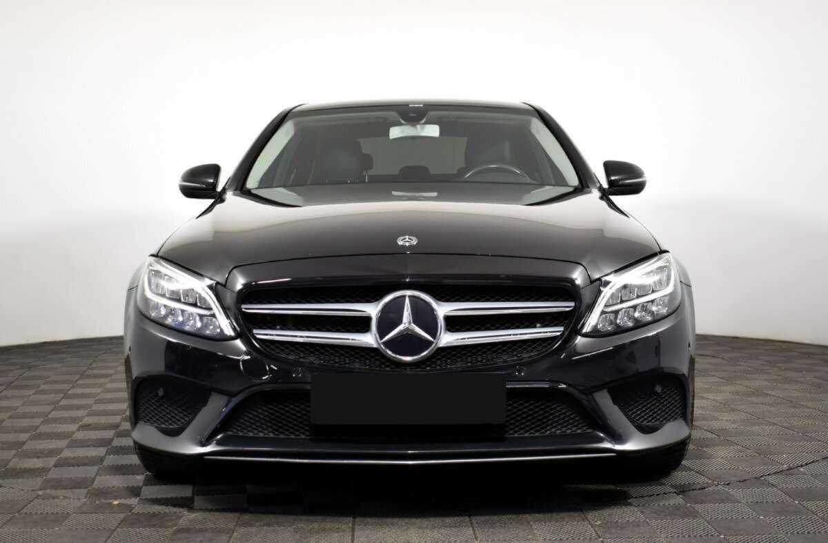Купить Mercedes-Benz C-Класс 180, 2019, 70 000 км, фото №2