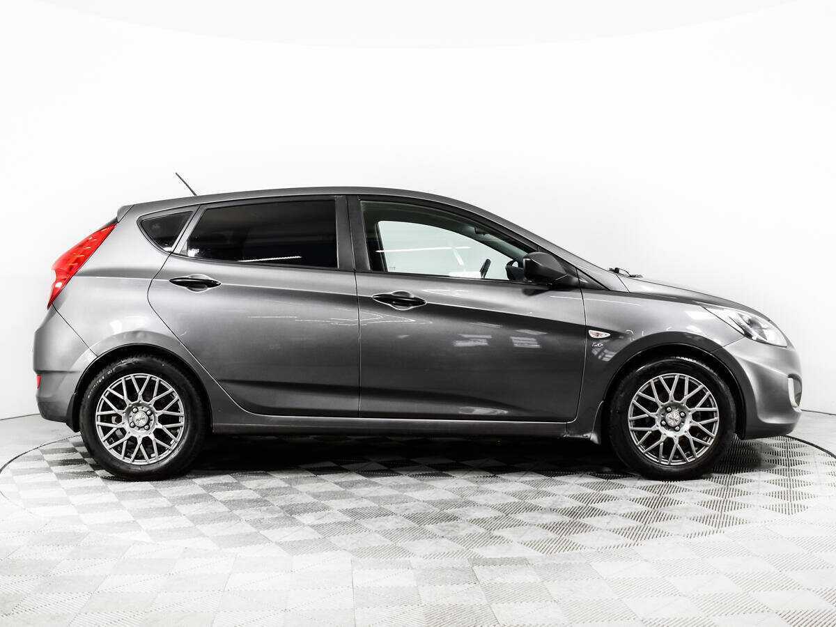 Купить Hyundai Solaris, 2012, 183 276 км, фото №4