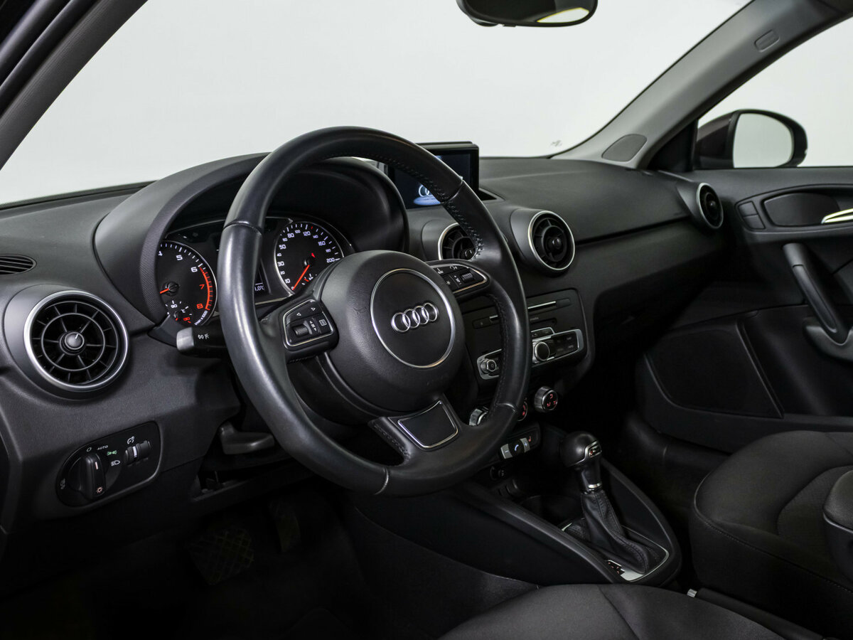 Купить Audi A1 Sportback I (8X) Рестайлинг, 2015, 12 600 км, фото №10