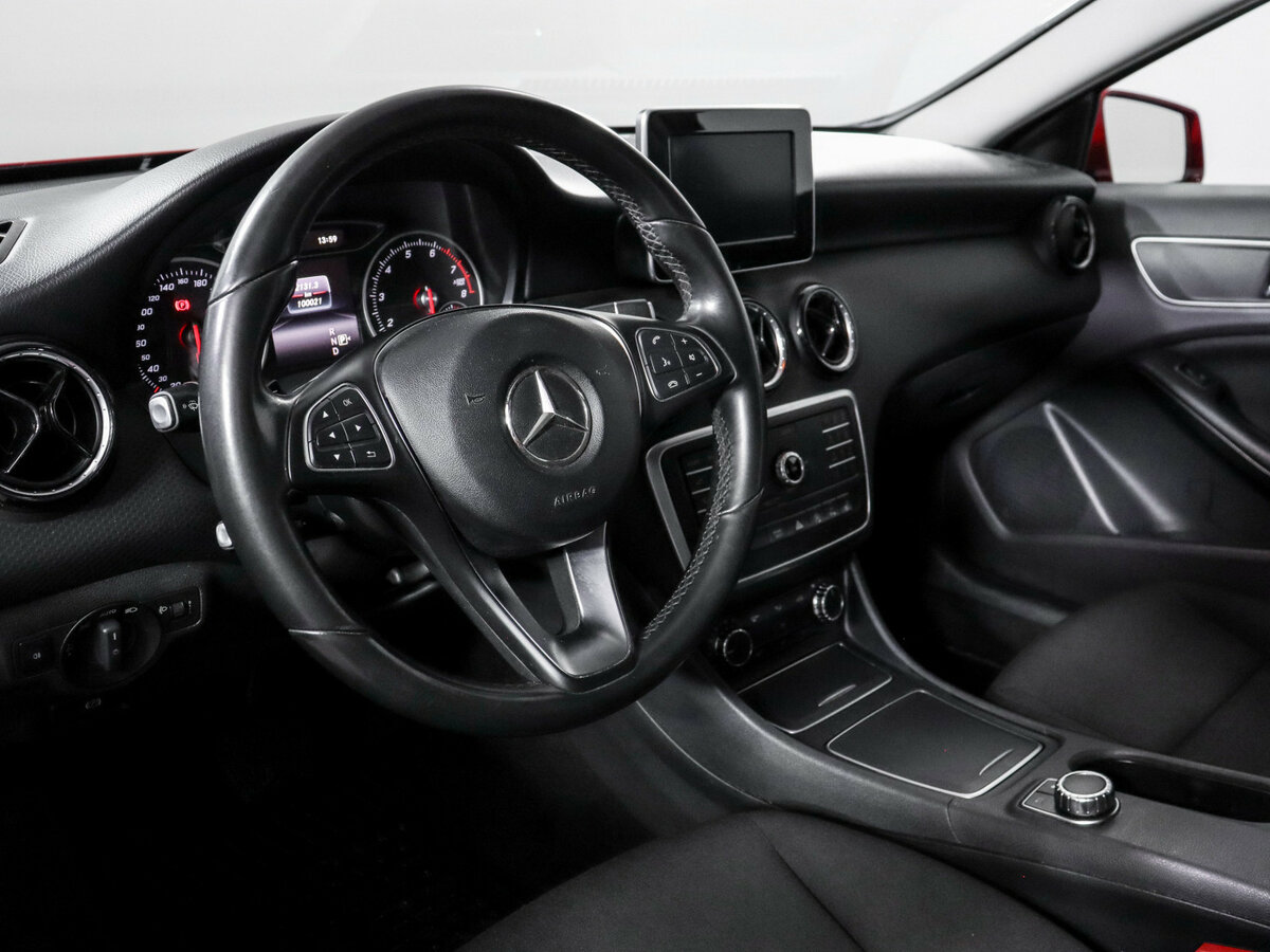 Купить Mercedes-Benz A-Класс 180 III (W176) Рестайлинг, 2015, 100 020 км, фото №11