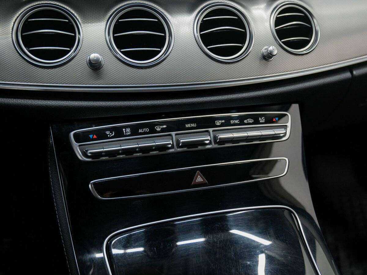 Купить Mercedes-Benz E-Класс 200, 2017, 136 730 км, фото №23