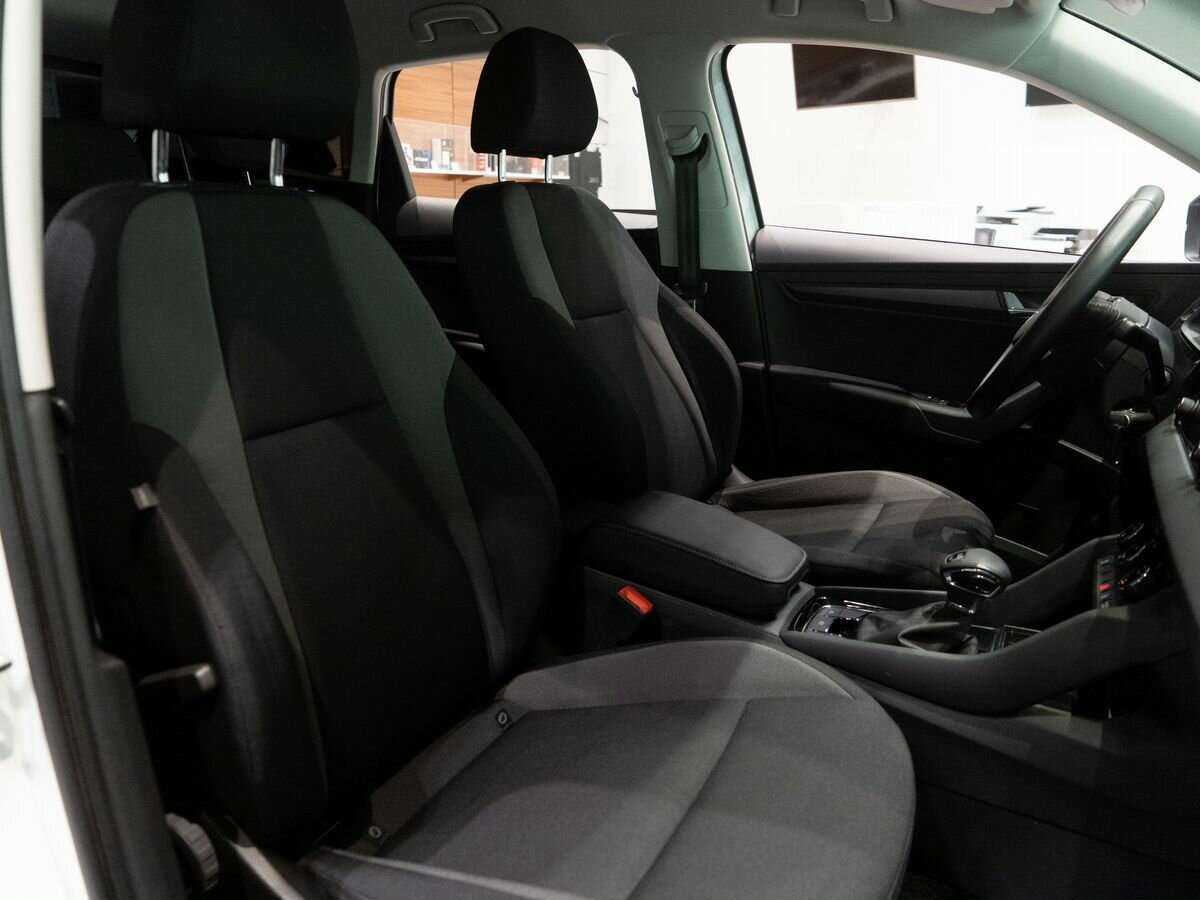 Купить Skoda Karoq DSG6, 2021, 52 046 км, фото №9