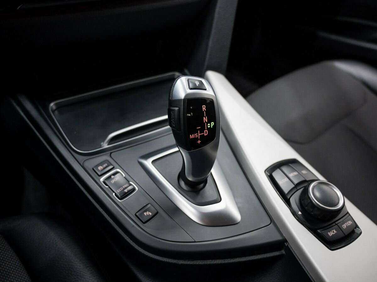 Купить BMW 3 серии 318i, 2016, 188 888 км, фото №18