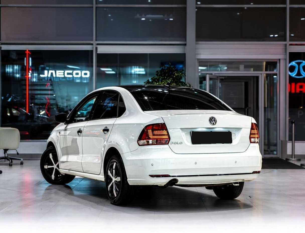 Купить Volkswagen Polo, 2017, 89 386 км, фото №4