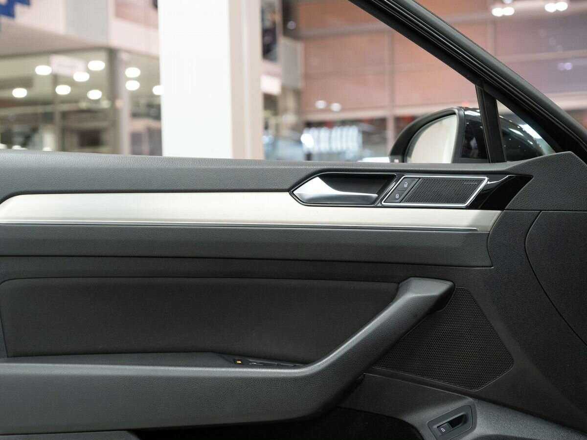 Купить Volkswagen Passat DSG6, 2017, 161 748 км, фото №16