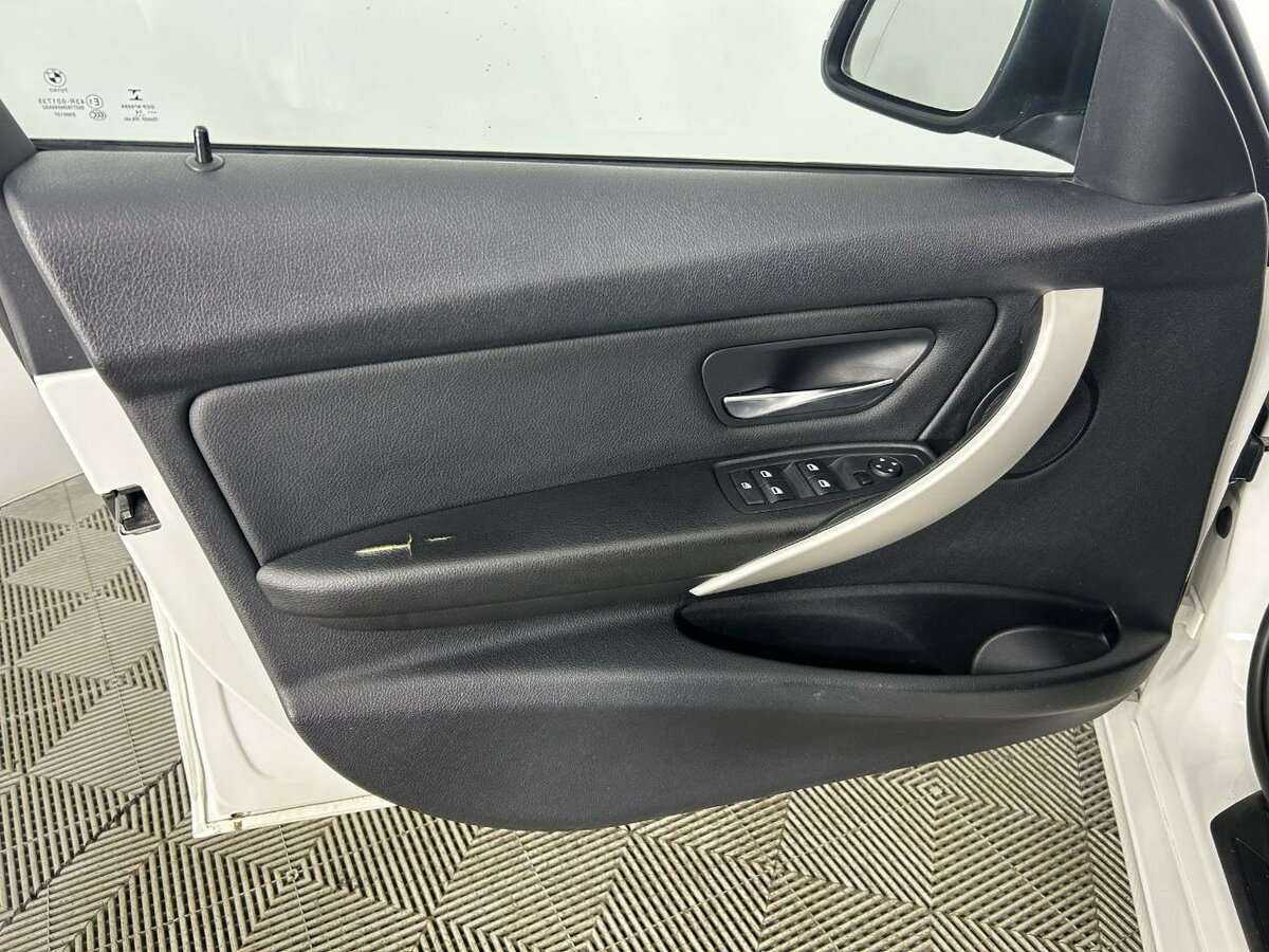 Купить BMW 3 серии 320i, 2014, 186 000 км, фото №8