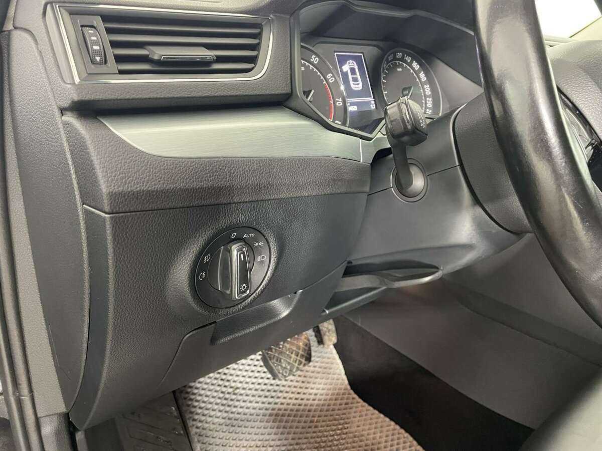 Купить Skoda Superb, 2018, 84 329 км, фото №9