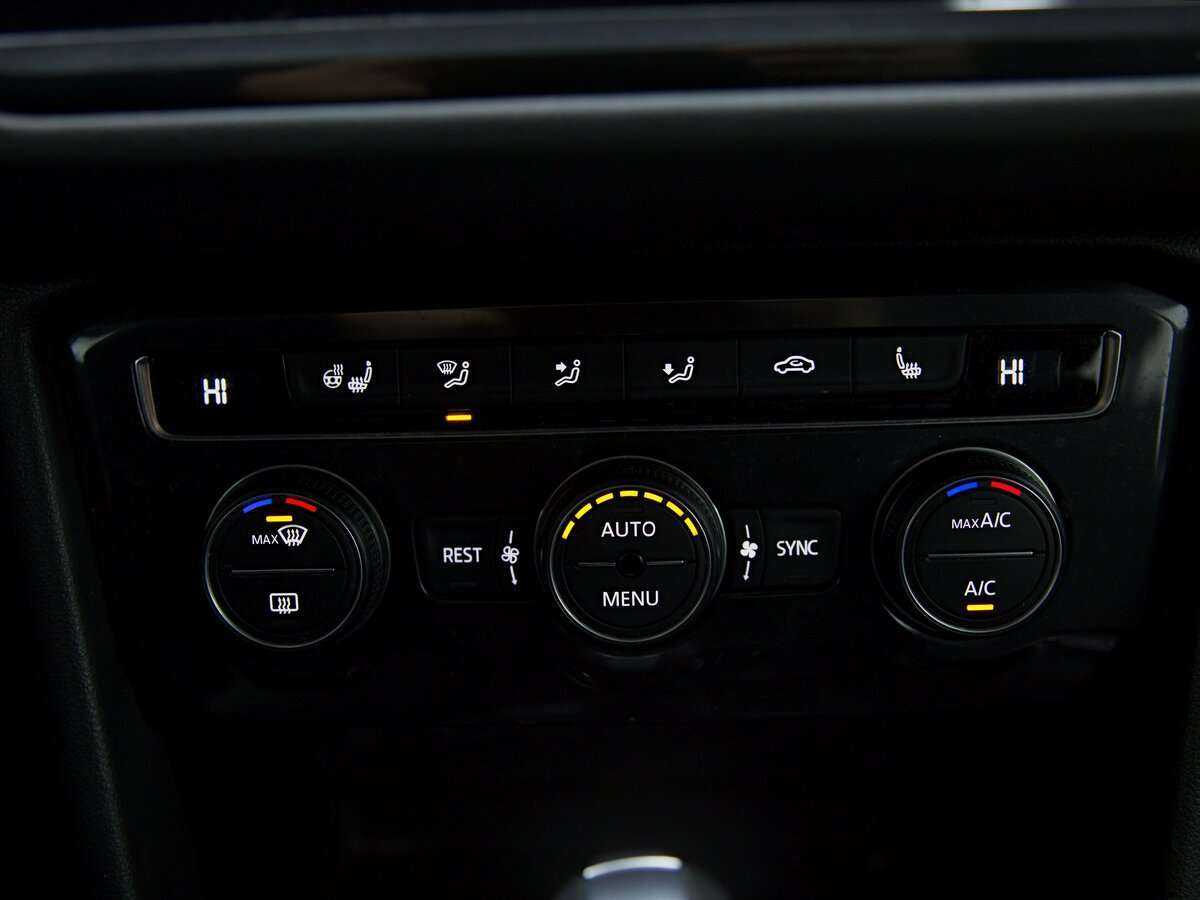 Купить Volkswagen Tiguan, 2020, 90 848 км, фото №12