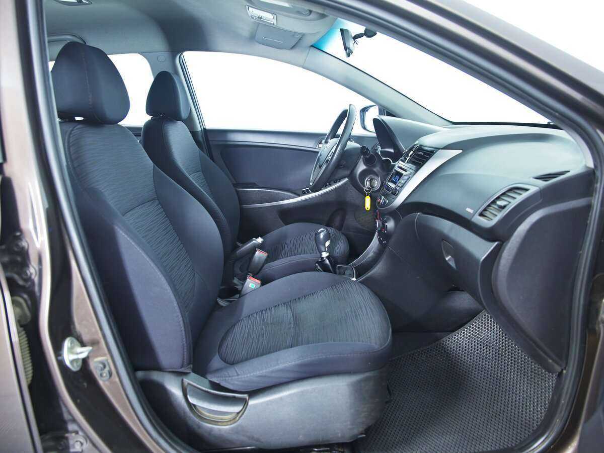 Купить Hyundai Solaris, 2015, 187 312 км, фото №10