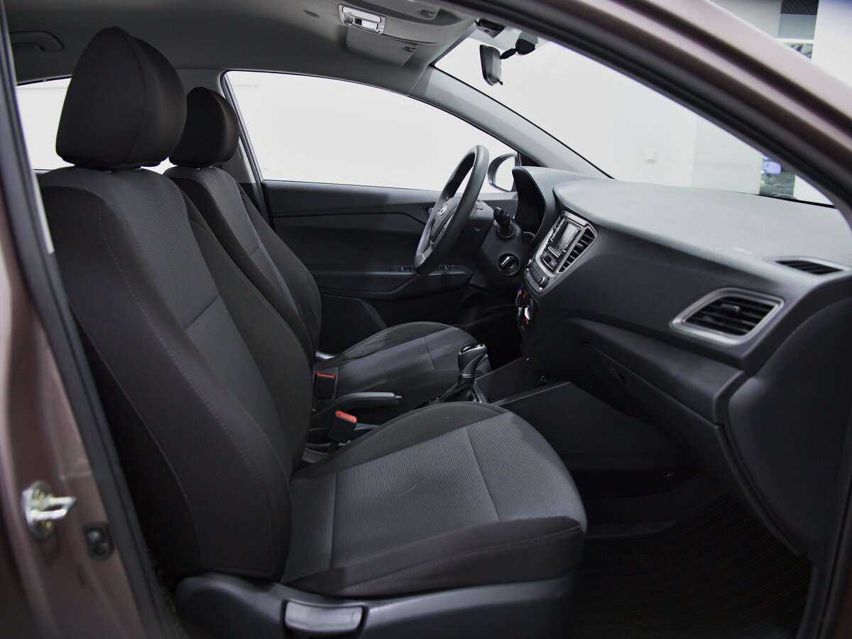 Купить Hyundai Solaris, 2020, 39 169 км, фото №9