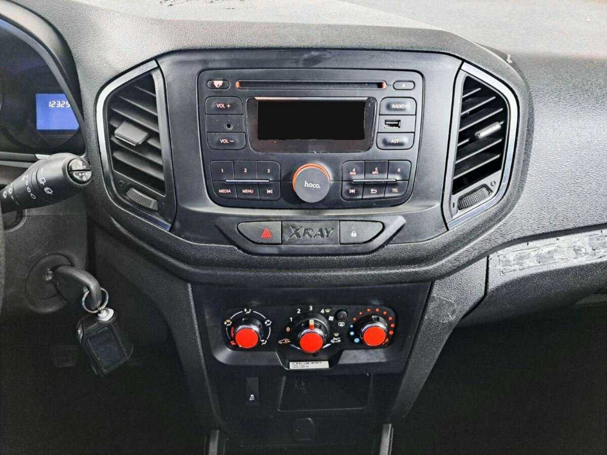 Купить Lada (ВАЗ) XRAY, 2017, 123 249 км, фото №13