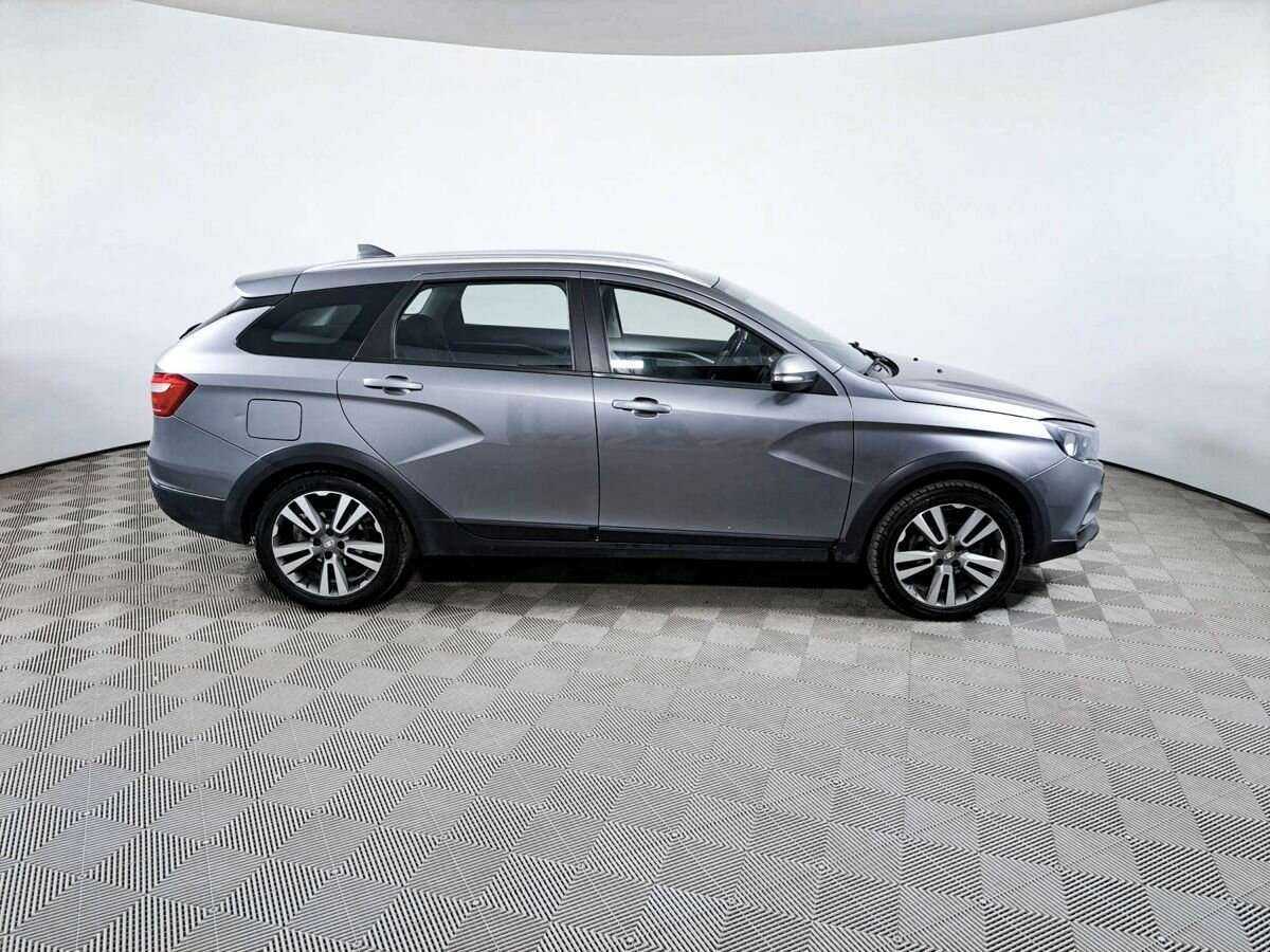 Купить Lada (ВАЗ) Vesta SW Cross, 2017, 169 905 км, фото №4
