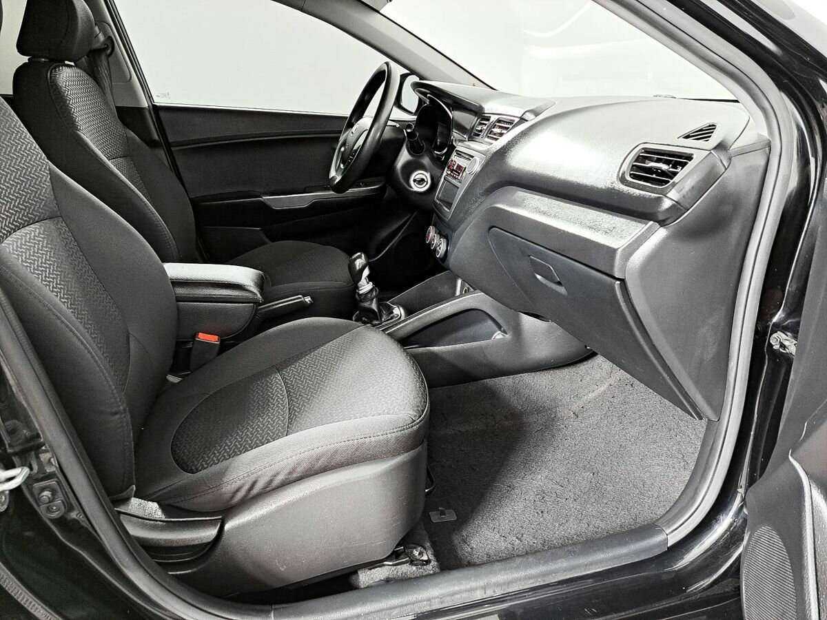 Купить Kia Rio, 2016, 119 300 км, фото №9