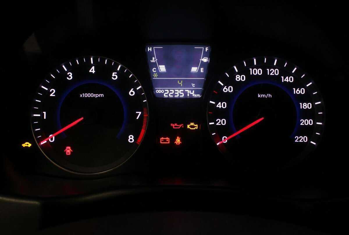 Купить Hyundai Solaris, 2013, 223 000 км, фото №10