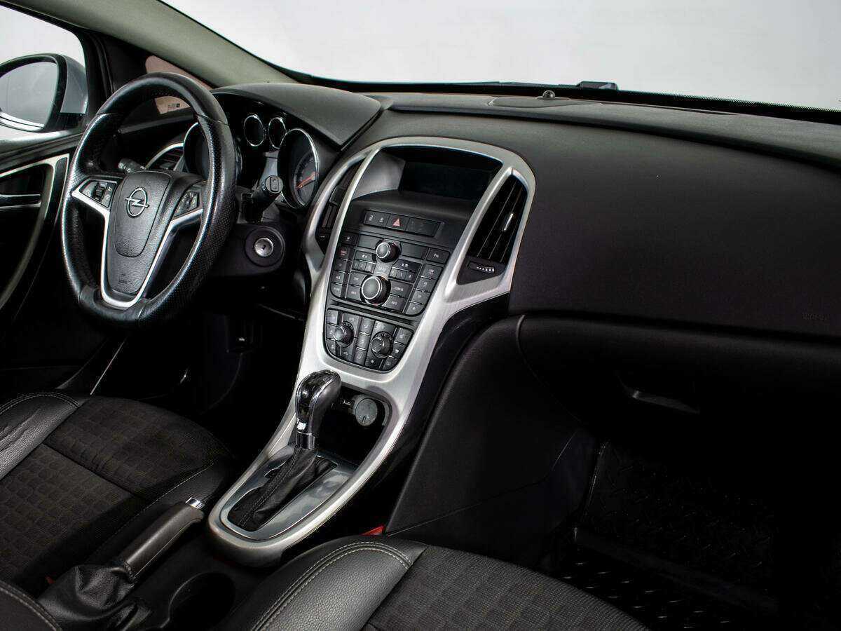 Купить Opel Astra, 2012, 160 122 км, фото №9